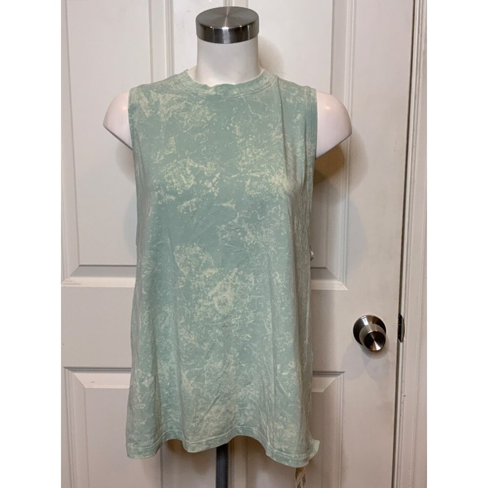 Lululemon Sea Foam Blue Tie Dye Sleeveless Athletic Top, Size 4